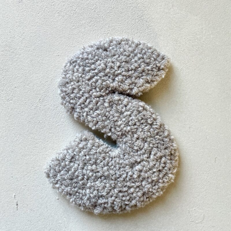 S - Tuftede bogstaver