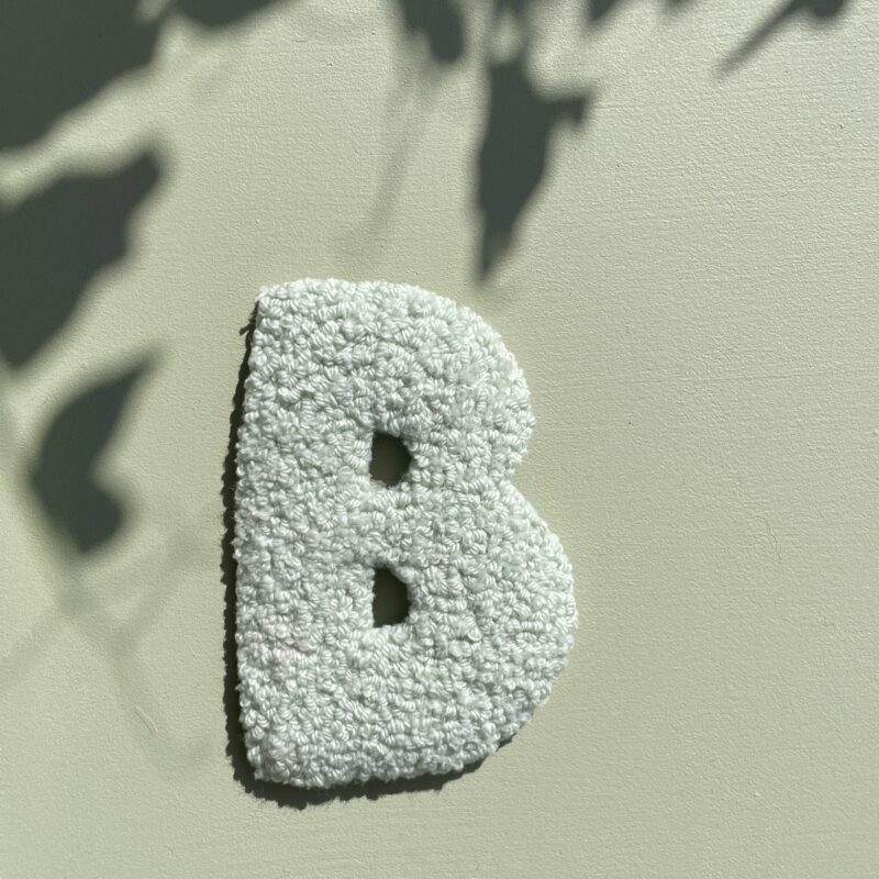B - Tuftede bogstaver