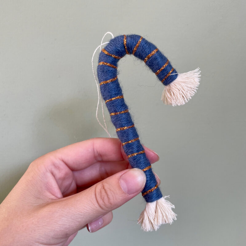 Julestokke i blå med guldtråd – sæt med 2 stk.