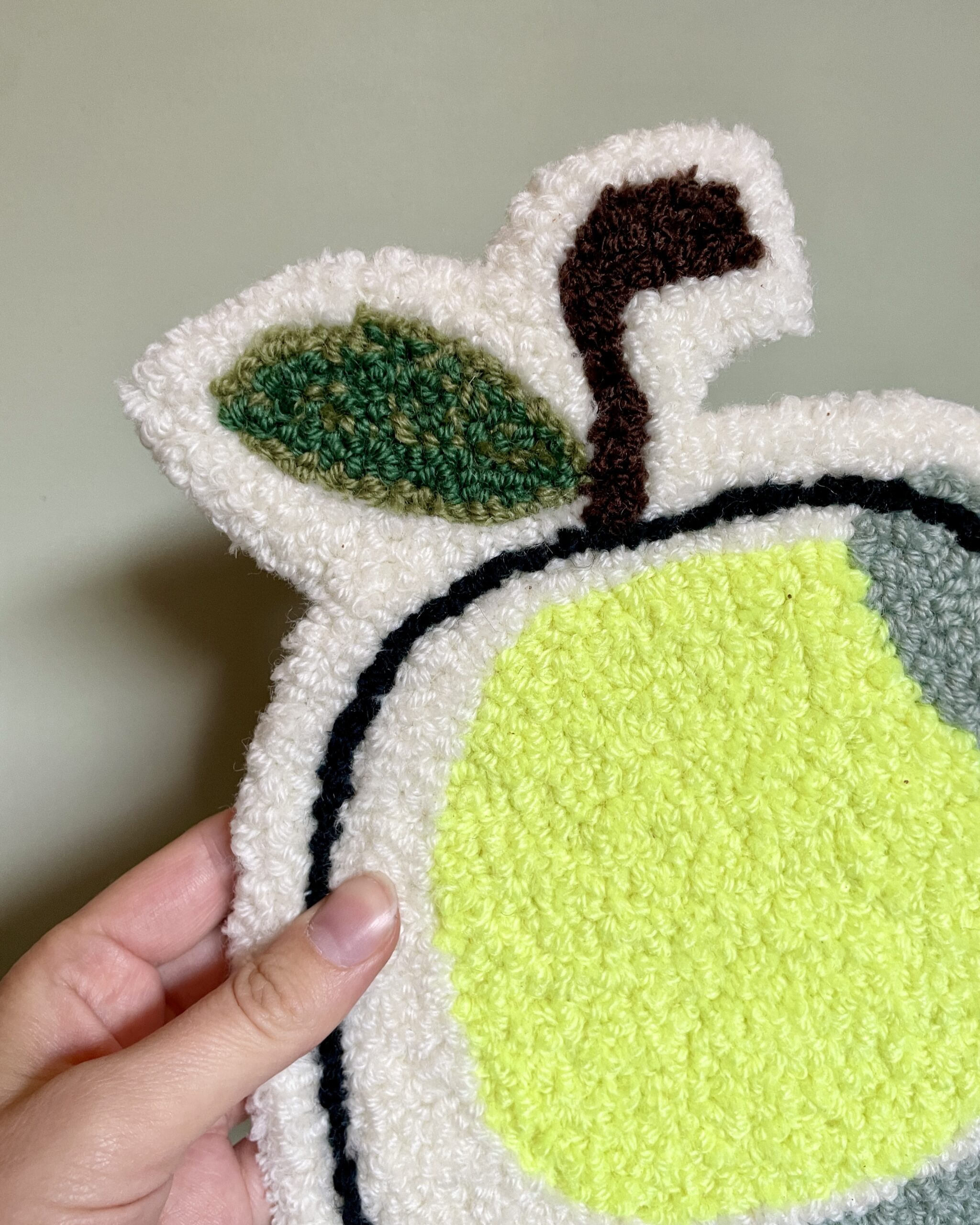 Tuftet vægophæng – neon gul og sage grøn - Billede 2