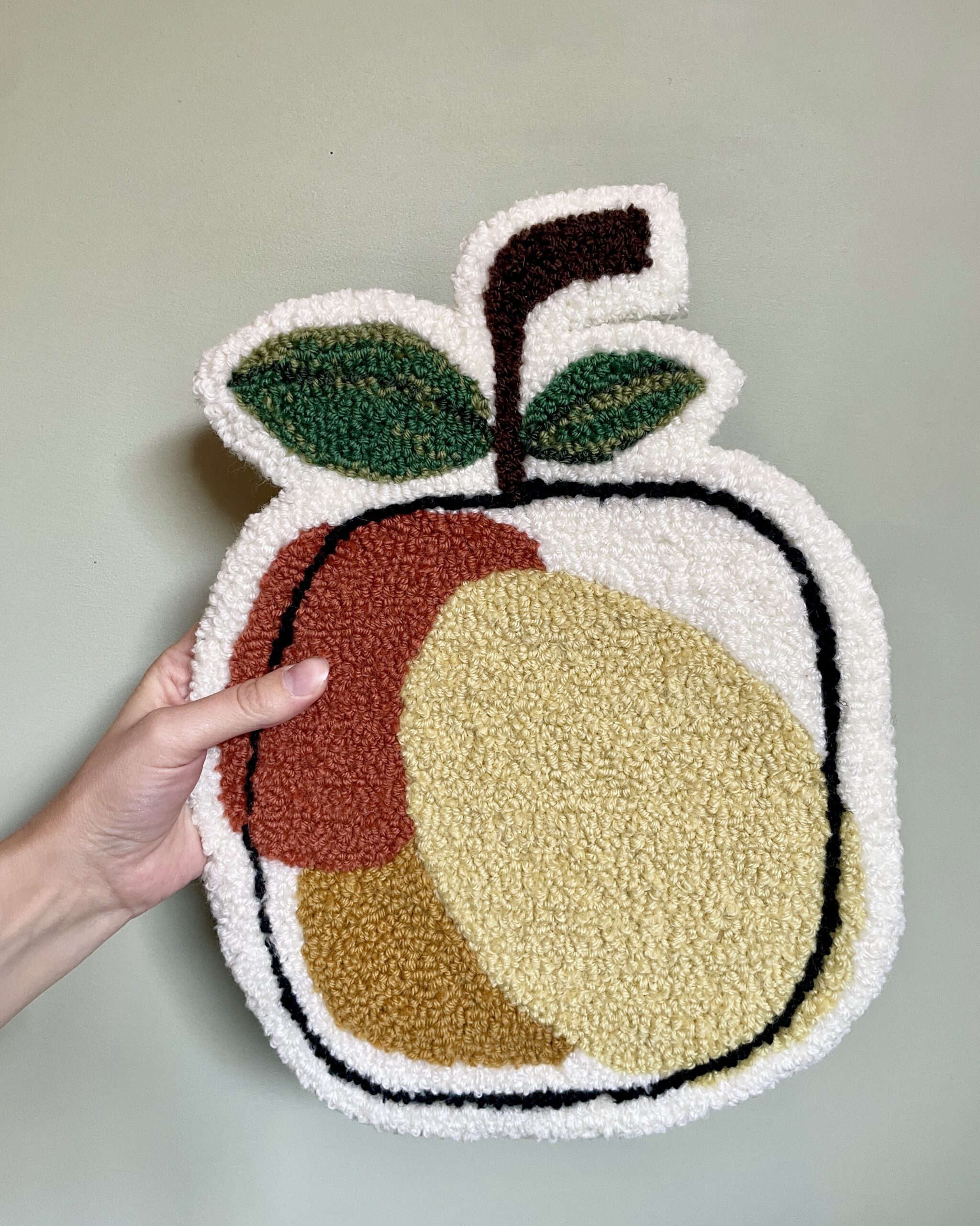 Tuftet vægophæng – naturlige farver